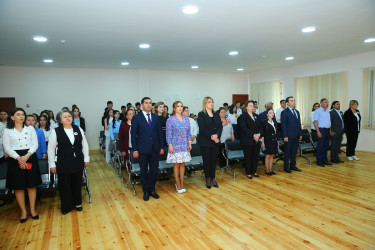 Binəqədi rayonu 100 nömrəli tam orta məktəbdə ulu öndər Heydər Əliyevin anadan olmasının 100 illiyinə həsr olunmuş “Ulu Öndər Uşaqların Gözü İlə” adlı tədbir
