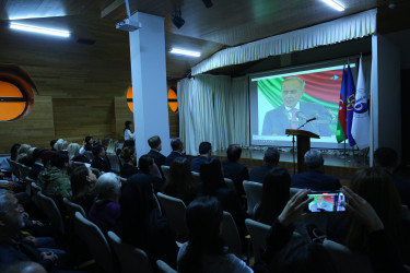 3 noyabr 2025-ci il tarixində “İdrak” liseyində 8 Noyabr-Zəfər Gününün beşinci ildönümünə həsr olunmuş "Zəfərin qəhrəmanları: şəhidlər və qazilər" adlı tədbir