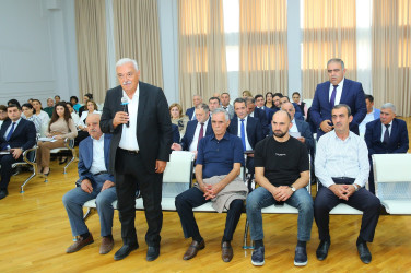 19 sentyabr 2025-ci il tarixində Binəqədi Rayon İcra Hakimiyyətinin başçısı Elxan Allahverdiyevin Biləcəri qəsəbə sakinləri ilə səyyar qəbulu