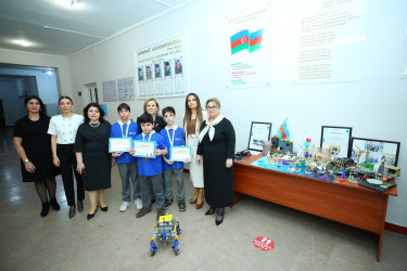 09 dekabr 2025-ci il tarixində 30 № li tam orta məktəbdə Azərbaycan bəstəkarı, Şərqdə ilk operanın yaradıcısı, böyük musiqişünas-alim, istedadlı publisist, dramaturq və pedaqoq, tanınmış ictimai xadim, xalq artisti, Dövlət mükafatları laureatı, Azərbaycan Milli Elmlər Akademiyasının həqiqi üzvü Üzeyir Hacıbəylinin anadan olmasının 140 illik yubileyinə həsr olunmuş tədbir