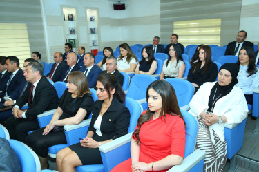 23 iyun 2025-ci il tarixində Binəqədi Rayon İcra Hakimiyyətinin inzibati binasında 23 İyun–“Dövlət Qulluqçularının Peşə Bayramı" münasibətilə tədbir