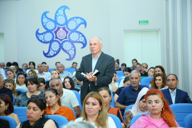 13 iyun 2025-ci il tarixində Binəqədi Rayon İcra Hakimiyyətinin başçısı Elxan Allahverdiyevin Binəqədi qəsəbəsinin sakinləri ilə səyyar qəbulu