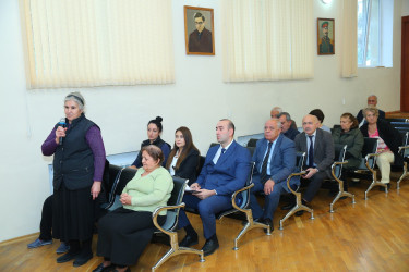 16 oktyabr 2025-ci il tarixində Binəqədi Rayon İcra Hakimiyyətinin başçısı Elxan Allahverdiyevin 9-cu mikrorayon sakinləri ilə səyyar qəbulu