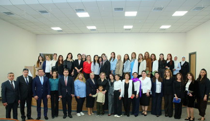 23 oktyabr 2025-ci il tarixində “Konstitusiya və Suverenlik İli” çərçivəsində Binəqədi rayonu 335 № li tam orta məktəbdə çətin həyat şəraitində olan yetkinlik yaşına çatmayanlar üçün sosial reabilitasiya və cəmiyyətə inteqrasiyası ilə bağlı tədbirlərin gücləndirilməsi, onlara tibbi və psixolojin dəstəyin göstərilməsi məqsədilə “Sən tək deyilsən!” mövzusunda maarifləndirici tədbir