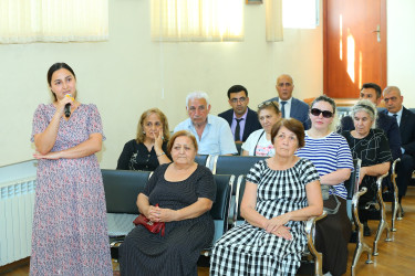 21 avqust 2025-ci il tarixində Binəqədi Rayon İcra Hakimiyyətinin başçısı Elxan Allahverdiyevin 9-cu mikrorayon sakinləri ilə səyyar qəbulu