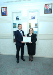 23 iyun 2026-cı il tarixində Binəqədi Rayon İcra Hakimiyyətinin inzibati binasında 23 İyun – Dövlət Qulluqçularının Peşə Bayramı münasibətilə tədbir
