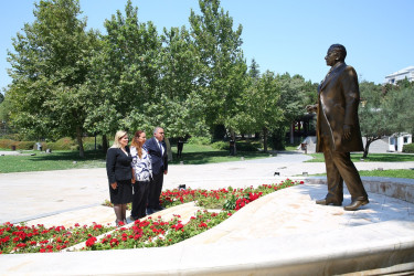 23 iyul 2025-ci il tarixində Binəqədi rayonunda “Konstitusiya və Suverenlik İli” çərçivəsində “Qərbi Azərbaycan İrsi: Ermənistanda azərbaycanlılara məxsus qəbiristanlıqların sistemli qaydada dağıdılmasının nəticələri və  beynəlxalq hüquqi məsuliyyətə dair” hesabat və materiallar kitabının I cildinin təqdimat mərasimi