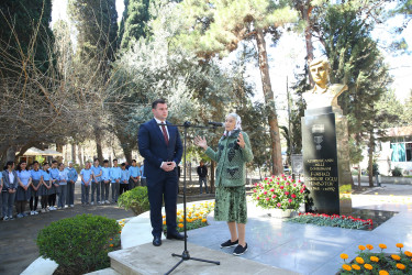 Azərbaycanın Respublikasının Milli Qəhrəmanı Fərhad Hümbətovun büstü qarşısında xatirəsinə həsr olunmuş tədbir 01.04.2025
