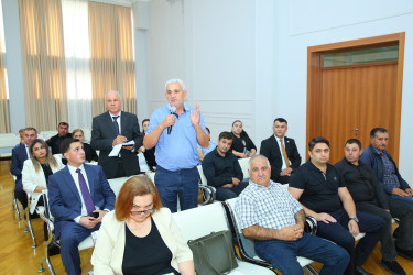 19 sentyabr 2025-ci il tarixində Binəqədi Rayon İcra Hakimiyyətinin başçısı Elxan Allahverdiyevin Biləcəri qəsəbə sakinləri ilə səyyar qəbulu