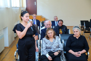 23 sentyabr 2025-ci il tarixində Binəqədi Rayon İcra Hakimiyyətinin başçısı Elxan Allahverdiyevin 9-cu mikrorayon sakinləri ilə səyyar qəbulu