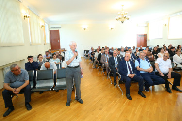 09 iyul 2026-cı il tarixində Binəqədi Rayon İcra Hakimiyyətinin başçısı Elxan Allahverdiyevin 8-ci mikrorayon sakinləri ilə səyyar qəbulu