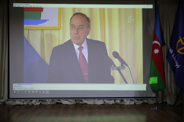 3 noyabr 2025-ci il tarixində “İdrak” liseyində 8 Noyabr-Zəfər Gününün beşinci ildönümünə həsr olunmuş "Zəfərin qəhrəmanları: şəhidlər və qazilər" adlı tədbir