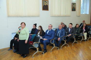 16 oktyabr 2025-ci il tarixində Binəqədi Rayon İcra Hakimiyyətinin başçısı Elxan Allahverdiyevin 9-cu mikrorayon sakinləri ilə səyyar qəbulu