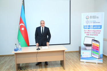 04 noyabr 2025-ci il tarixində Binəqədi Rayon İcra Hakimiyyətinin başçısı Elxan Allahverdiyevin 7-ci mikrorayon sakinləri ilə səyyar qəbulu