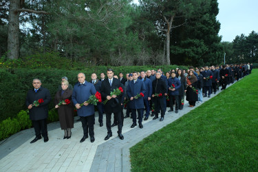 12 dekabr 2025-ci il tarixində Binəqədi RİH kollektivi tərəfindən müasir müstəqil Azərbaycan dövlətinin memarı və qurucusu, dünyaşöhrətli siyasi xadim, xalqımızın Ümummilli Lideri Heydər Əliyevin Anım günü ilə əlaqədar məzarının ziyarət edilməsi