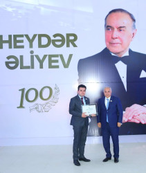 Binəqədi rayonunda Ulu öndər Heydər Əliyevin anadan olmasının 100 illik yubileyinə həsr olunmuş tədbir