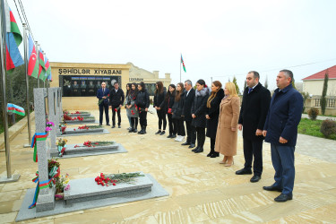 2 Fevral - Azərbaycan Gəncləri Günü münasibətilə şəhidlik zirvəsinə ucalmış qəhrəman gənclərimizin məzarları ziyarət edilməsi