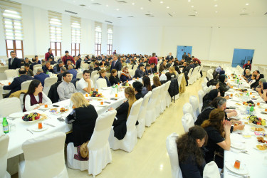 27 Sentyabr 2025-ci il tarixində Anım Gününün beşinci ildönümünün qeyd olunması ilə əlaqədar Binəqədi Rayon İcra Hakimiyyətinin təşkilatçılığı ilə Heydər Məscidində şəhidlərimizin əziz xatirəsinə ehsan süfrəsi