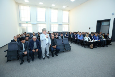 20 noyabr 2025-ci il tarixində Binəqədi Rayon İcra Hakimiyyətinin başçısı Elxan Allahverdiyevin Xocəsən qəsəbə sakinləri ilə səyyar qəbulu