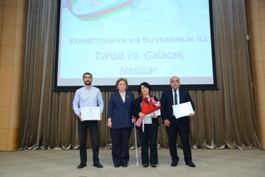 01 oktyabr 2025-ci il tarixində Binəqədi rayonunda fəaliyyət göstərən orta ümumtəhsil müəssisələrində təhsil ilinin yekunlarına və 5 Oktyabr - “Beynəlxalq Müəllim Günü”nə həsr olunmuş “Konstitusiya və Suverenlik İli: Təhsil və Gələcək Nəsillər” adlı təhsil konfransı