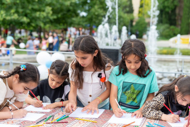 Binəqədi rayonunda 1 İyun - "Uşaqların Beynəlxalq Müdafiəsi Günü"nə həsr olunmuş bayram tədbiri