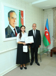 11 sentyabr 2026-cı il tarixində  2025-2026-cı tədris ilində ali təhsil müəssisələrinə tələbə qəbulu imtahanında Binəqədi rayonu üzrə yüksək nəticə göstərən gənclərlə  görüş