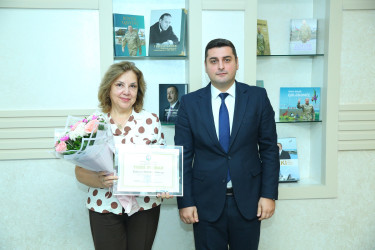 5 Oktyabr – “Beynəlxalq Müəllimlər Günü”  münasibətilə dövlət ümumi təhsil müəssisələrində çalışan təhsilverənlərin sertifikatlaşdırılması imtahanlarında yüksək nəticə göstərən müəllimlərlə görüş