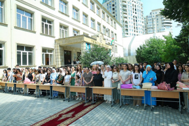 14 iyun 2025-ci il tarixində 2024-2025-ci tədris ilinin başa çatması münasibətilə Binəqədi rayonunun orta ümumtəhsil müəssisələrində “Son zəng” tədbirləri