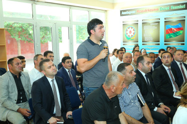 19 iyun 2025-ci il tarixində Binəqədi Rayon İcra Hakimiyyətinin başçısı Elxan Allahverdiyevin Xocəsən qəsəbəsinin sakinləri ilə səyyar qəbulu