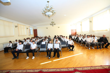 25 noyabr 2025-ci il tarixində 135 nömrəli tam orta məktəbdə "Narkotiksiz gələcək naminə!” mövzusunda növbəti maarifləndirici tədbir