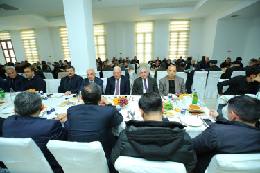 12 dekabr 2025-ci il tarixində Binəqədi Rayon İcra Hakimiyyətinin təşkilatçılığı ilə Heydər Məscidində xalqımızın Ümummilli Lideri Heydər Əliyevin əziz xatirəsinə ehsan süfrəsi