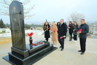 2 Fevral - Azərbaycan Gəncləri Günü münasibətilə şəhidlik zirvəsinə ucalmış qəhrəman gənclərimizin məzarları ziyarət edilməsi