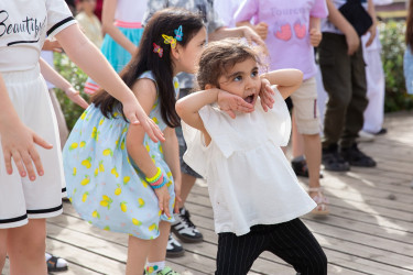 30 may 2025-ci il tarixində Binəqədi Rayon İcra Hakimiyyəti və “AZLİNE” Tədris Mərkəzinin birgə təşkilatçılığı ilə 1 İyun “Uşaqların Beynəlxalq Müdafiəsi Günü” nə həsr edilmiş tədbir