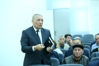 20 noyabr 2025-ci il tarixində Binəqədi Rayon İcra Hakimiyyətinin başçısı Elxan Allahverdiyevin Xocəsən qəsəbə sakinləri ilə səyyar qəbulu