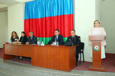 02 iyun 2025-ci il tarixində 182 nömrəli tam orta məktəbdə 26 İyun-Narkomaniya və Narkobiznesə qarşı Beynəlxalq Mübarizə Gününə həsr olunmuş "Narkotiksiz gələcək naminə!” mövzusunda növbəti maarifləndirici tədbir keçirildi