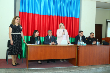 02 iyun 2025-ci il tarixində 182 nömrəli tam orta məktəbdə 26 İyun-Narkomaniya və Narkobiznesə qarşı Beynəlxalq Mübarizə Gününə həsr olunmuş "Narkotiksiz gələcək naminə!” mövzusunda növbəti maarifləndirici tədbir keçirildi