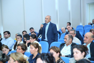 09 oktyabr 2025-ci il tarixində Binəqədi Rayon İcra Hakimiyyətinin başçısı Elxan Allahverdiyevin Binəqədi qəsəbə sakinləri ilə səyyar qəbulu