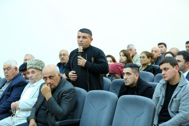 20 noyabr 2025-ci il tarixində Binəqədi Rayon İcra Hakimiyyətinin başçısı Elxan Allahverdiyevin Xocəsən qəsəbə sakinləri ilə səyyar qəbulu