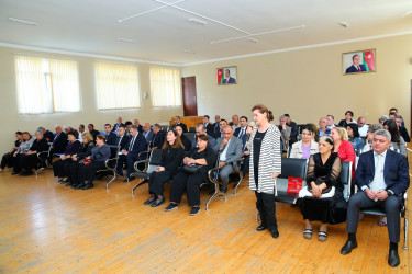 23 sentyabr 2025-ci il tarixində Binəqədi Rayon İcra Hakimiyyətinin başçısı Elxan Allahverdiyevin 9-cu mikrorayon sakinləri ilə səyyar qəbulu