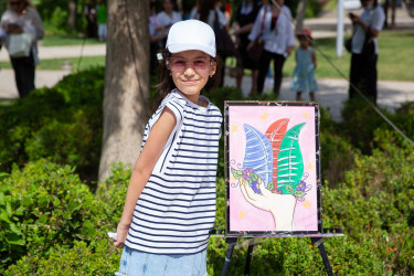 30 may 2025-ci il tarixində Binəqədi Rayon İcra Hakimiyyəti və “AZLİNE” Tədris Mərkəzinin birgə təşkilatçılığı ilə 1 İyun “Uşaqların Beynəlxalq Müdafiəsi Günü” nə həsr edilmiş tədbir