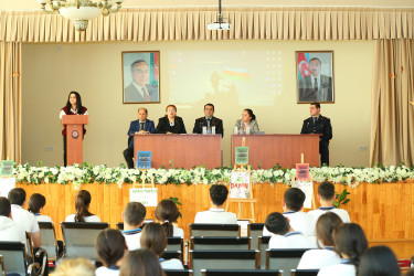 25 noyabr 2025-ci il tarixində 135 nömrəli tam orta məktəbdə "Narkotiksiz gələcək naminə!” mövzusunda növbəti maarifləndirici tədbir