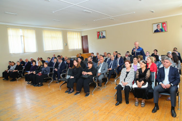 23 sentyabr 2025-ci il tarixində Binəqədi Rayon İcra Hakimiyyətinin başçısı Elxan Allahverdiyevin 9-cu mikrorayon sakinləri ilə səyyar qəbulu