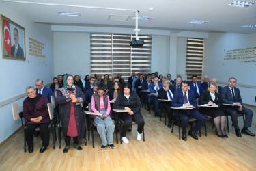 04 noyabr 2025-ci il tarixində Binəqədi Rayon İcra Hakimiyyətinin başçısı Elxan Allahverdiyevin 7-ci mikrorayon sakinləri ilə səyyar qəbulu