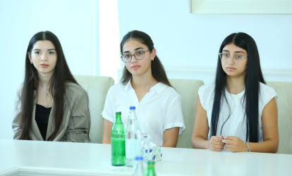 11 sentyabr 2026-cı il tarixində  2025-2026-cı tədris ilində ali təhsil müəssisələrinə tələbə qəbulu imtahanında Binəqədi rayonu üzrə yüksək nəticə göstərən gənclərlə  görüş