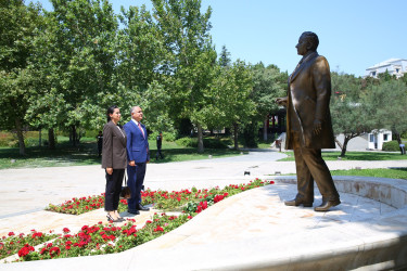 23 iyul 2025-ci il tarixində Binəqədi rayonunda “Konstitusiya və Suverenlik İli” çərçivəsində “Qərbi Azərbaycan İrsi: Ermənistanda azərbaycanlılara məxsus qəbiristanlıqların sistemli qaydada dağıdılmasının nəticələri və  beynəlxalq hüquqi məsuliyyətə dair” hesabat və materiallar kitabının I cildinin təqdimat mərasimi