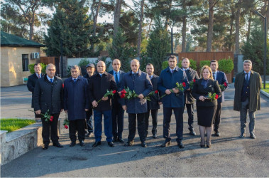 8 Noyabr- “Zəfər Günü”nün beşinci ildönümü ilə əlaqədar Binəqədi rayonunda şəhidlərimizin əziz xatirəsinin yad edilməsi