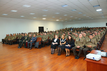 FHN Mülki müdafiə qoşunlarının komandanlığında Ulu Öndər Heydər Əliyevin 100 illik yubileyi münasibətilə "Heydər Əliyev İrsini Öyrənirik" mövzusuna həsr olunmuş tədbir