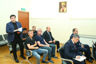 03 iyun 2025-ci il tarixində Binəqədi Rayon İcra Hakimiyyətinin başçısı Elxan Allahverdiyevin 9-cu mikrorayon sakinləri ilə səyyar qəbulu