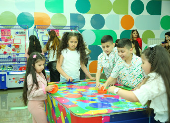 01.06.2025-ci il tarixində Binəqədi Rayon İcra Hakimiyyəti və Biləcəri qəsəbə Bələdiyyəsinin təşkilatçılığı ilə Heydər Əliyev adına İdman Sarayı-Konsert Kompleksində 1 İyun-“Uşaqların Beynəlxalq Müdafiəsi Günü”nə həsr olunmuş əyləncəli bayram tədbiri