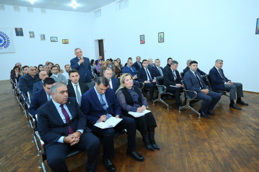 15 yanvar 2026-cı il tarixində Binəqədi Rayon İcra Hakimiyyətinin başçısı Elxan Allahverdiyevin Biləcəri qəsəbə sakinləri ilə səyyar qəbulu